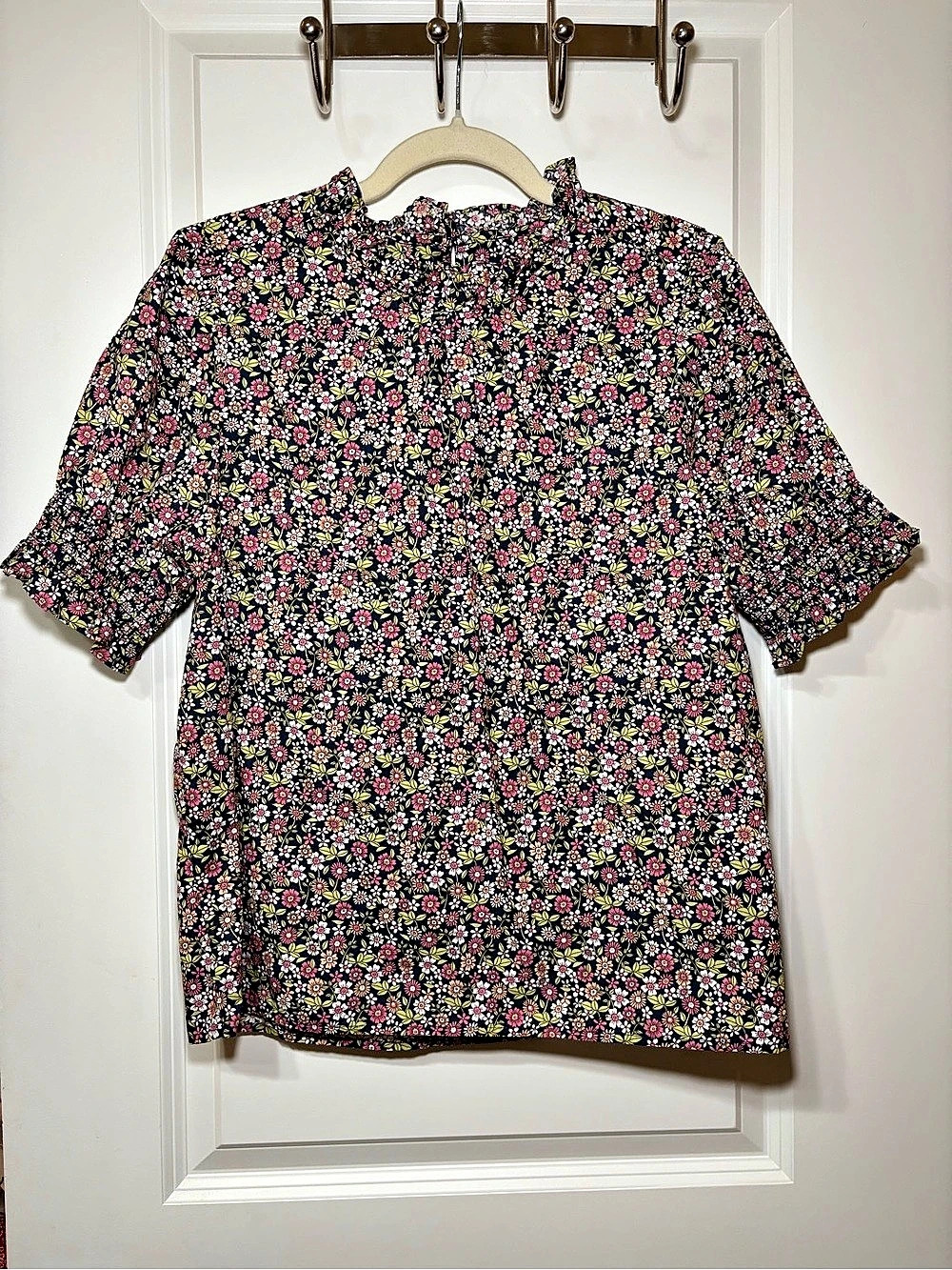 J.Crew Smocked puff-sleeve cotton poplin top in meadow floral - Picture 3 of 7
